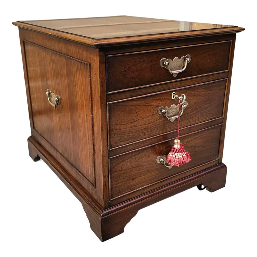 Vintage Hekman Side Table/File Cabinet