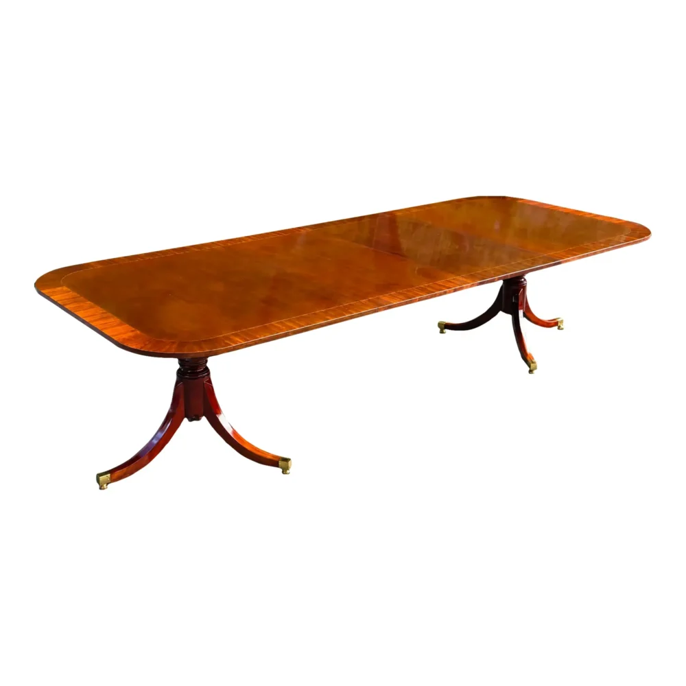 Late 20th Century Baker Furniture Georgian Banded Mahogany Double Pedestal Extension Dining Table