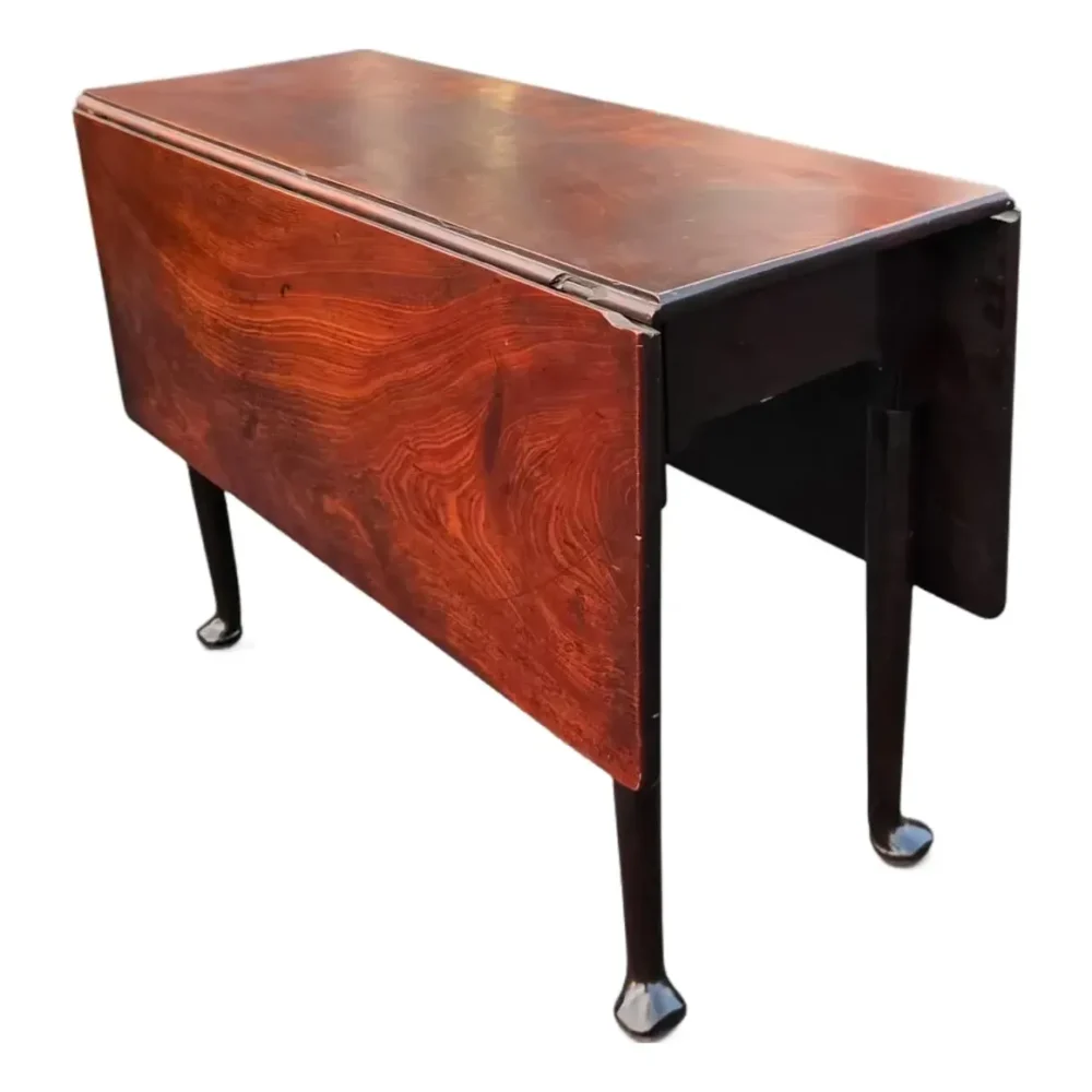 English George III Period Solid Cuban Mahogany Drop-Leaf Gateleg Dining Table, Circa 1785–1805